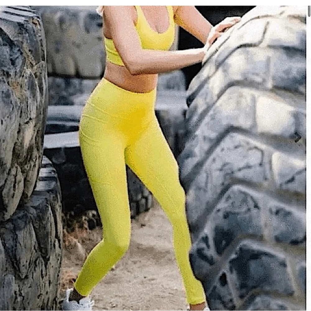 Zyia LNT 💛 metallic 7/8 leggings